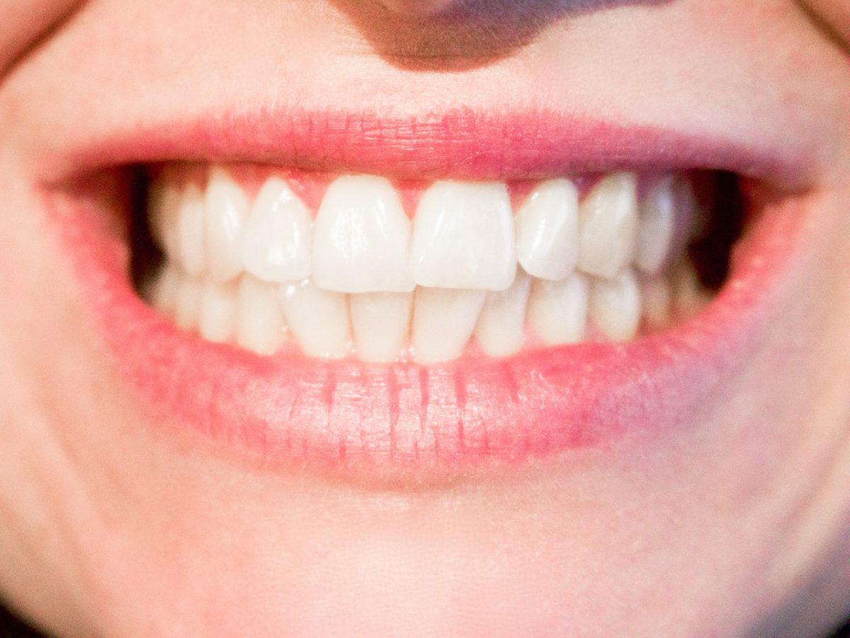 Nowoczesna technologia wykorzystywana w salonach stomatologii estetycznej zdoła sprawić, że odzyskamy śliczny uśmiech.